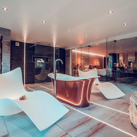 Aphrodites Group - Luxury Hot Tub Suites In Central Lake District! Bowness-on-Windermere Ngoại thất bức ảnh