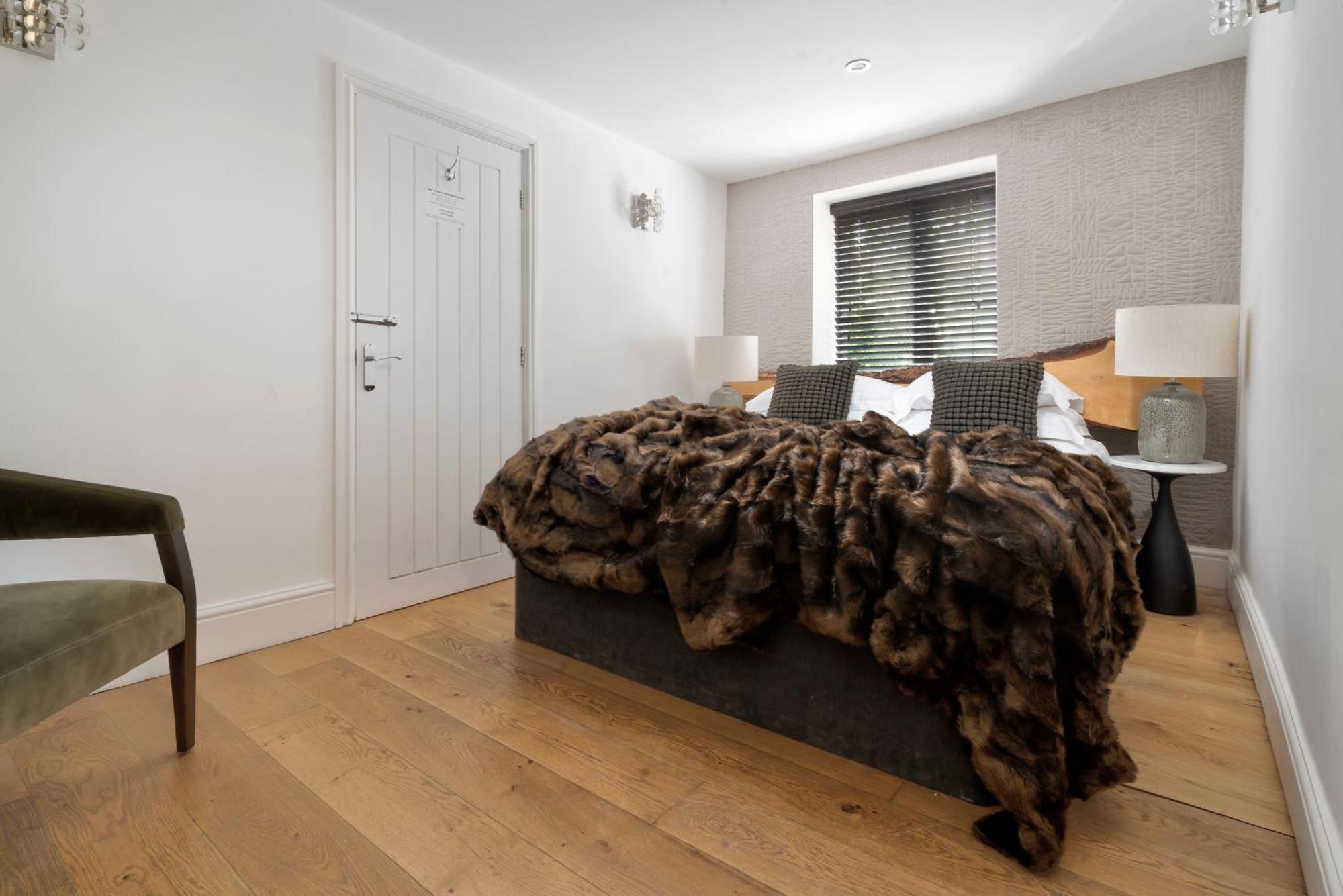 Aphrodites Group - Luxury Hot Tub Suites In Central Lake District! Bowness-on-Windermere Ngoại thất bức ảnh
