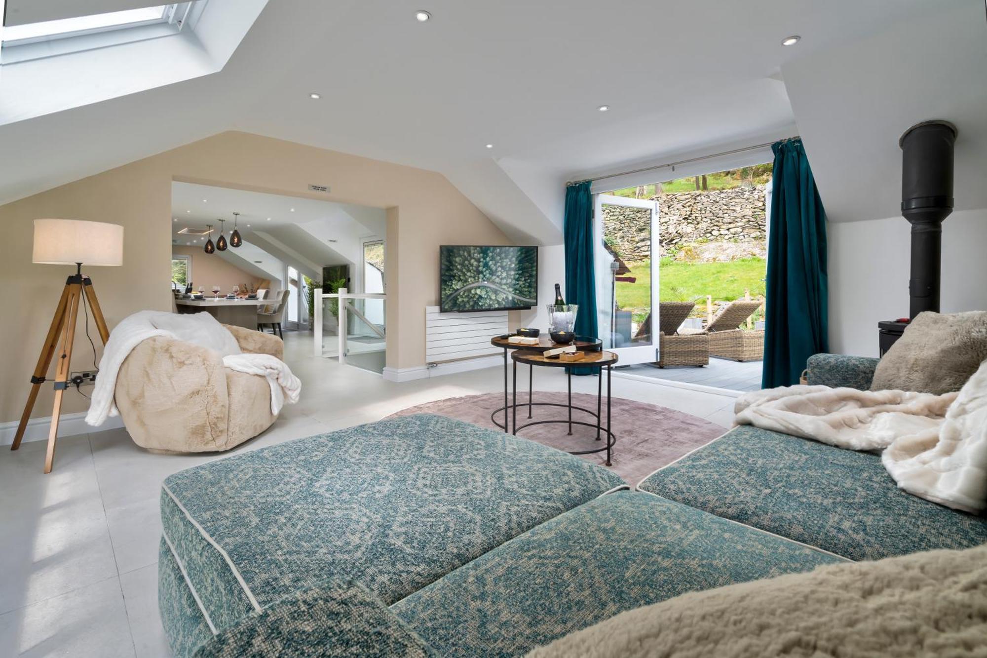 Aphrodites Group - Luxury Hot Tub Suites In Central Lake District! Bowness-on-Windermere Ngoại thất bức ảnh