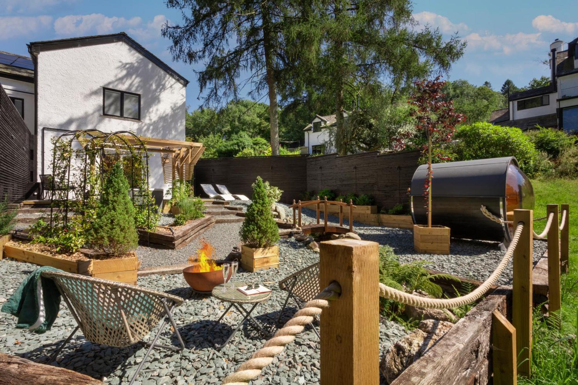 Aphrodites Group - Luxury Hot Tub Suites In Central Lake District! Bowness-on-Windermere Ngoại thất bức ảnh