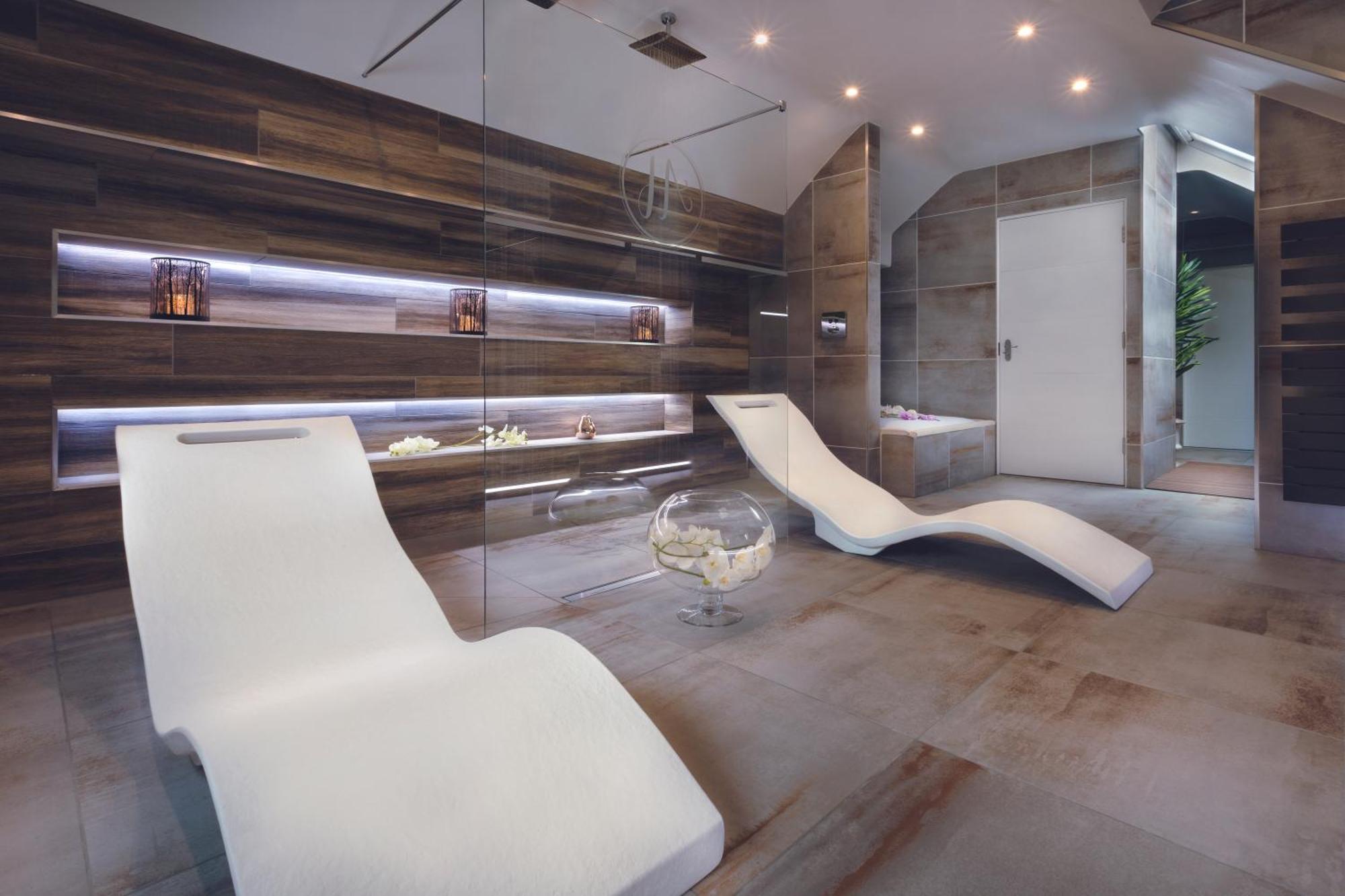 Aphrodites Group - Luxury Hot Tub Suites In Central Lake District! Bowness-on-Windermere Ngoại thất bức ảnh