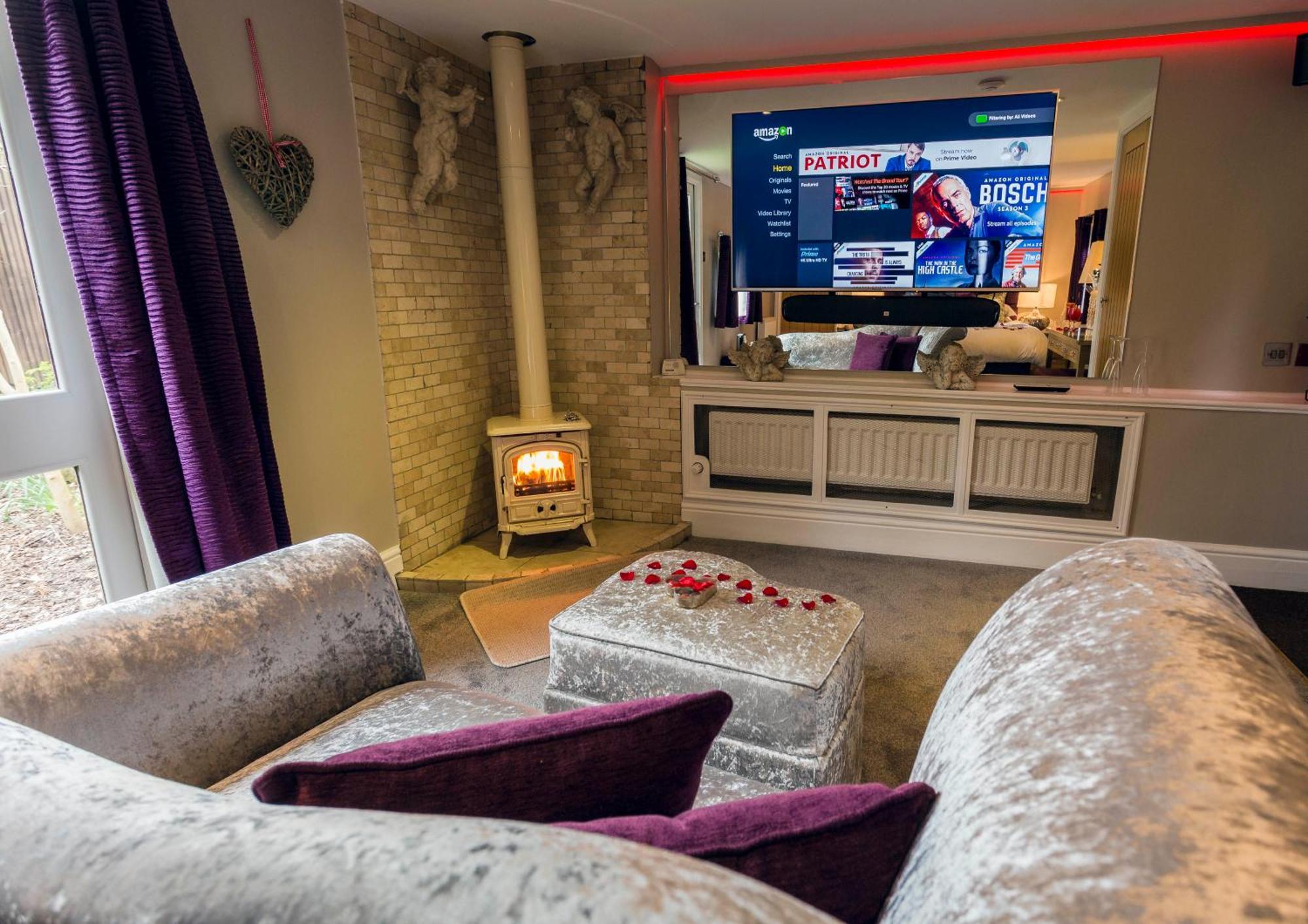 Aphrodites Group - Luxury Hot Tub Suites In Central Lake District! Bowness-on-Windermere Ngoại thất bức ảnh