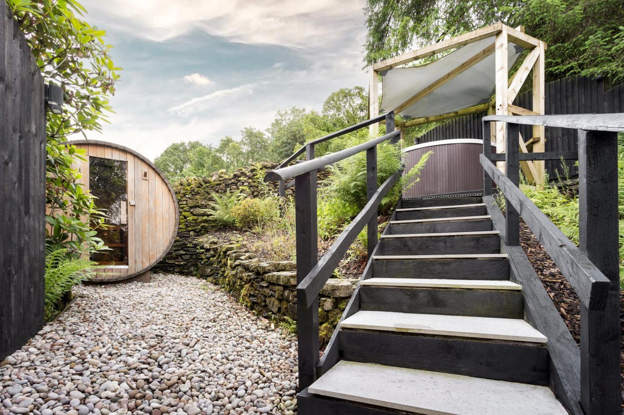 Aphrodites Group - Luxury Hot Tub Suites In Central Lake District! Bowness-on-Windermere Ngoại thất bức ảnh