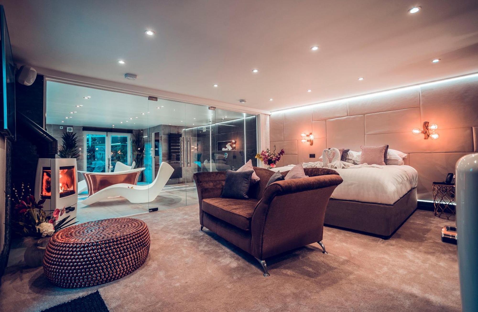 Aphrodites Group - Luxury Hot Tub Suites In Central Lake District! Bowness-on-Windermere Ngoại thất bức ảnh