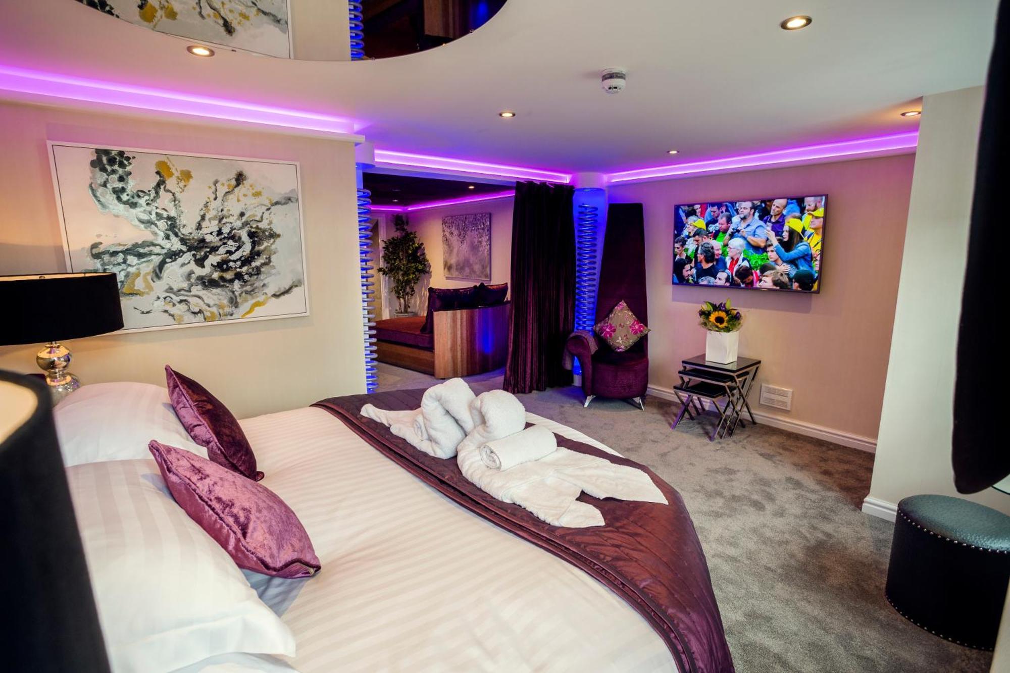 Aphrodites Group - Luxury Hot Tub Suites In Central Lake District! Bowness-on-Windermere Ngoại thất bức ảnh