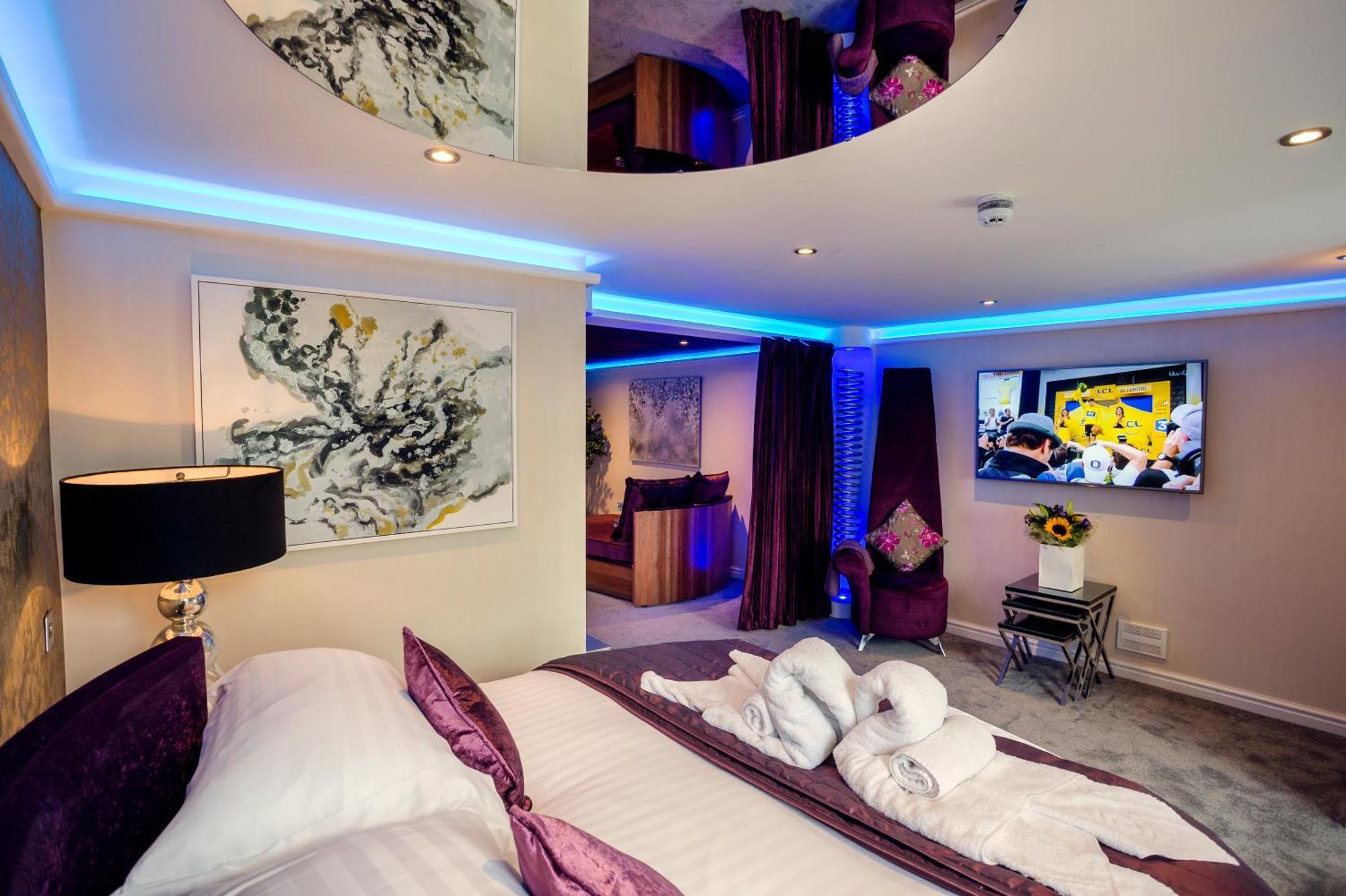 Aphrodites Group - Luxury Hot Tub Suites In Central Lake District! Bowness-on-Windermere Ngoại thất bức ảnh