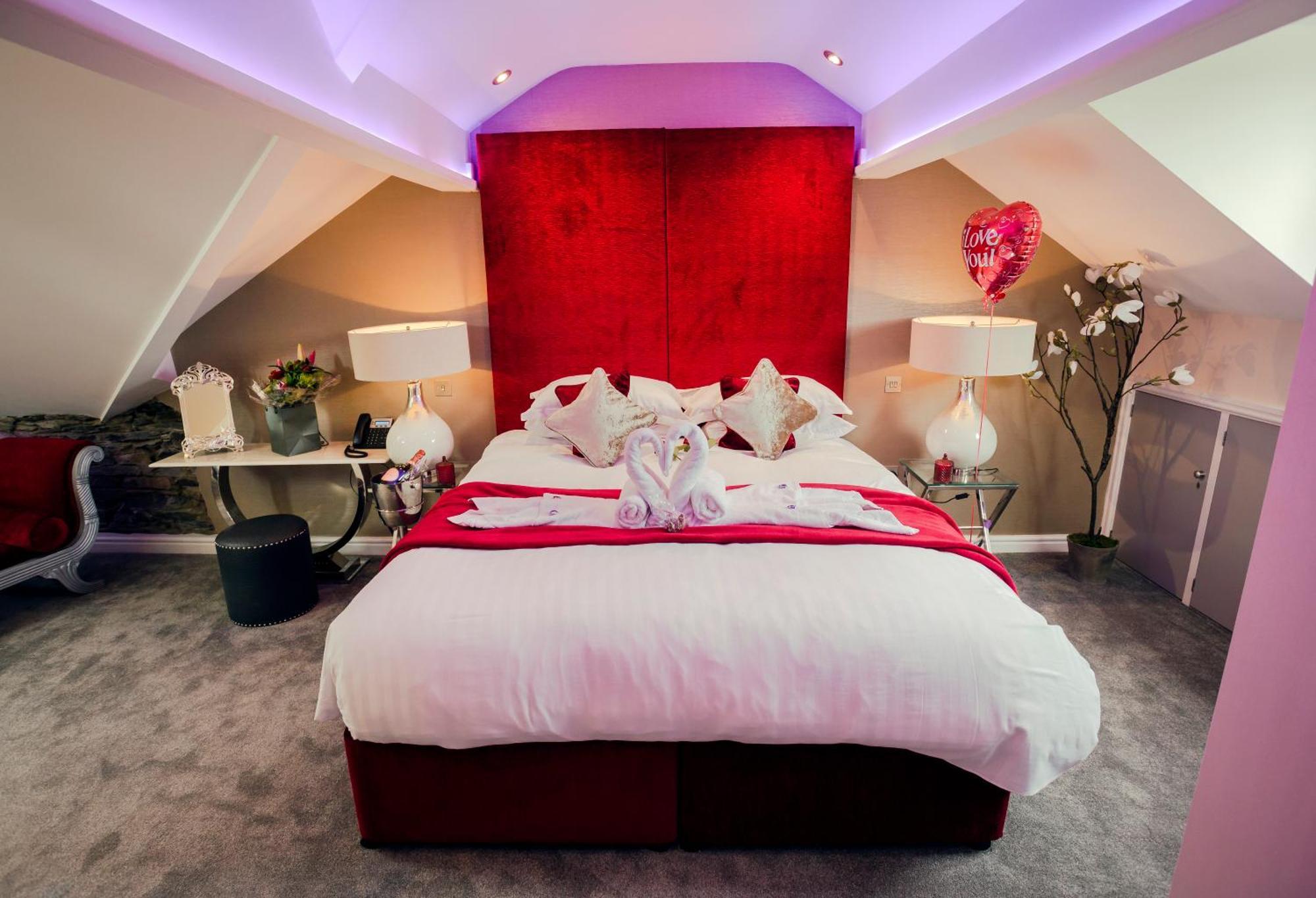 Aphrodites Group - Luxury Hot Tub Suites In Central Lake District! Bowness-on-Windermere Ngoại thất bức ảnh