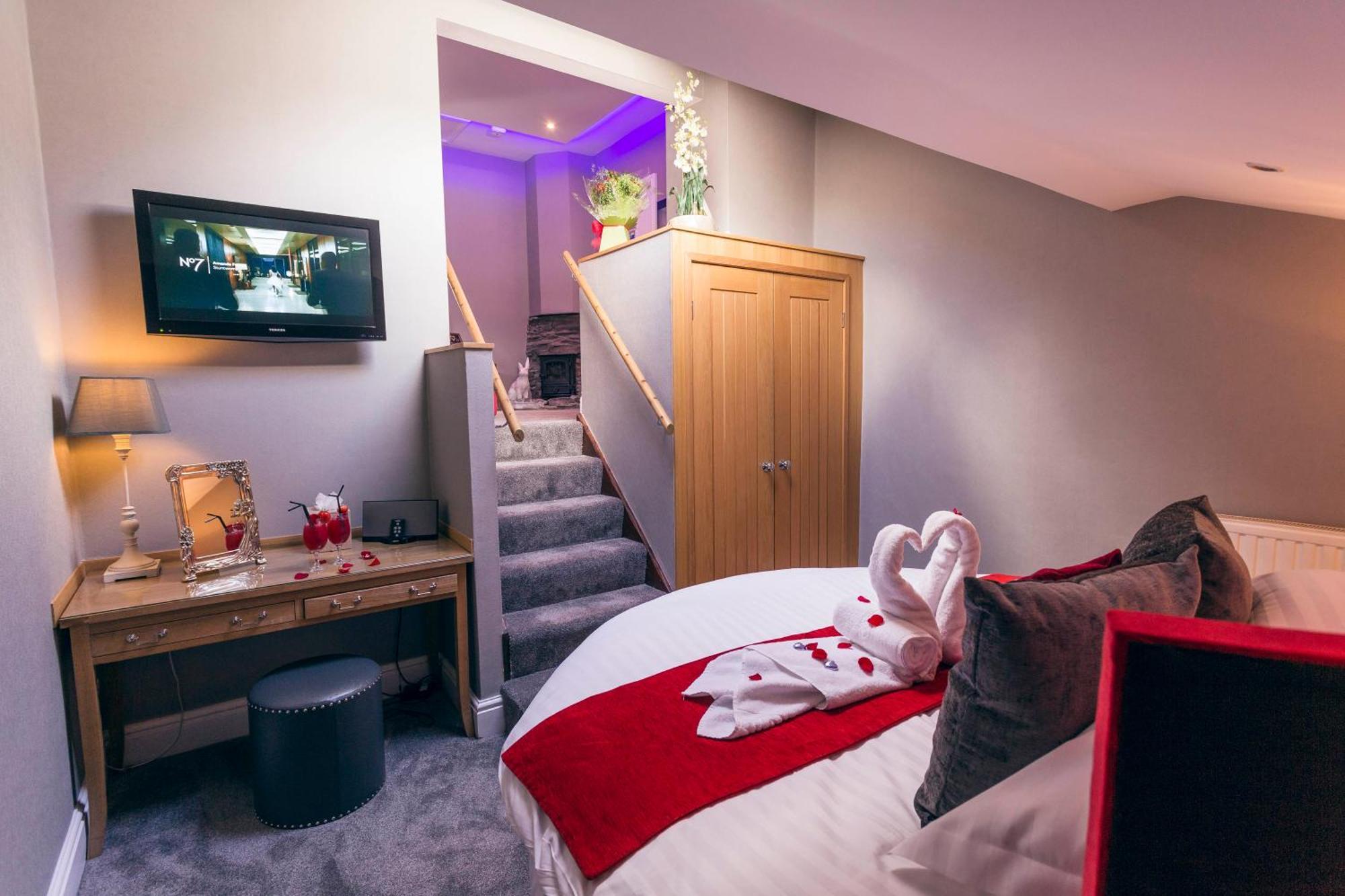 Aphrodites Group - Luxury Hot Tub Suites In Central Lake District! Bowness-on-Windermere Ngoại thất bức ảnh